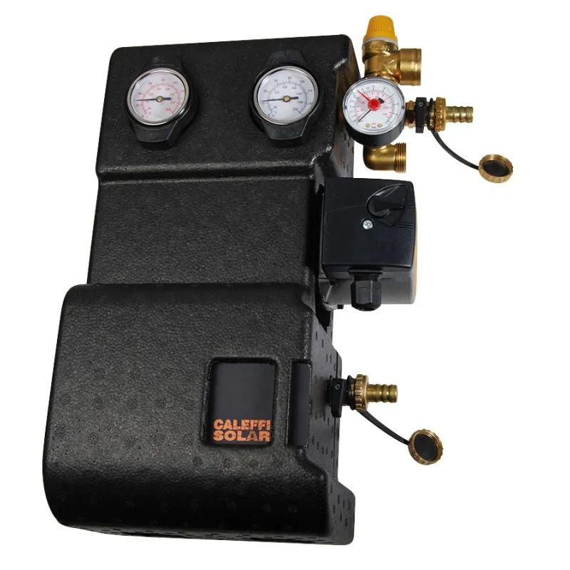 Groupe de transfert retour avec coque d'isolation pour installations solaires