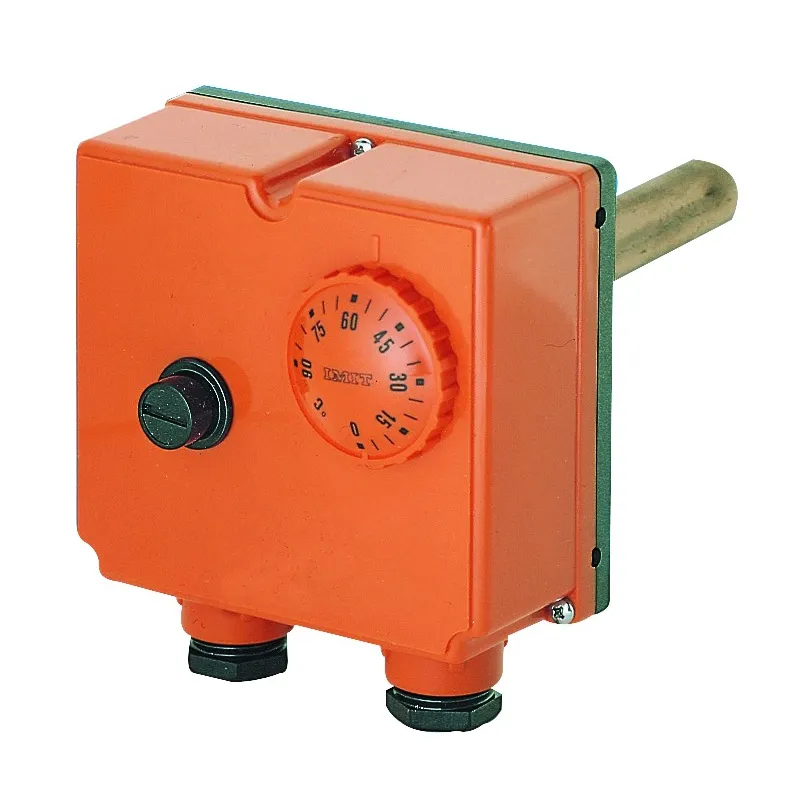 Aquastats à plongeur double