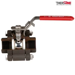 Vue coupée Robinet à tournant sphérique RBS 3 pièces avec platine ISO sécurité feu acier ASTM A216 WCB