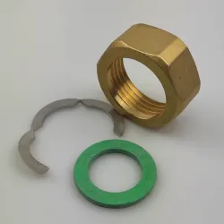 Raccord avec outillage pour conduit inox